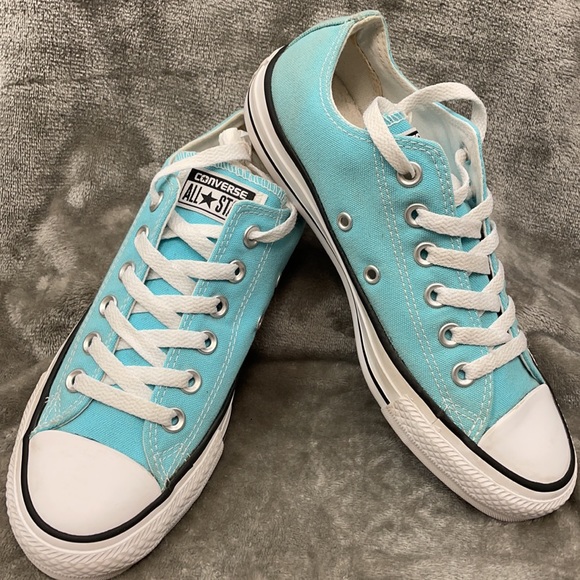 ⭐️CONVERSE⭐️ALL STAR CHUCK TAYLOR SNEAKERS - Picture 4 of 8